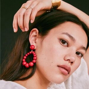 Sezane Charlie Beaded Hoop Earrings in Red
